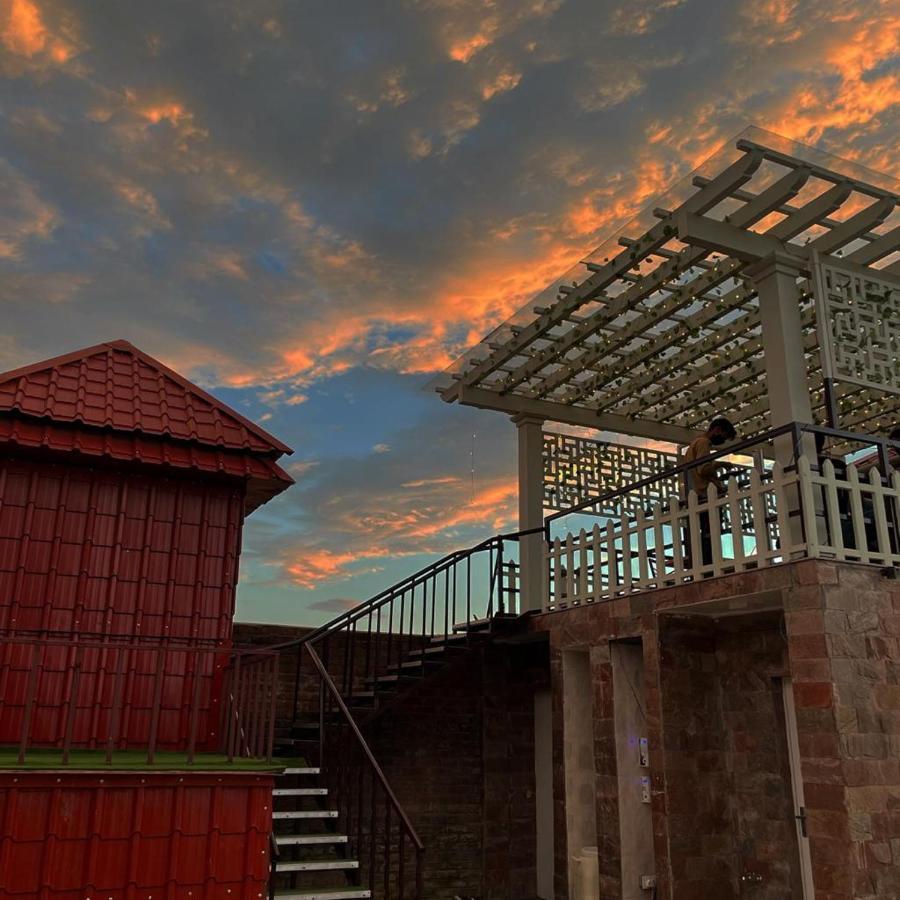 Yashmay Villa Club & Resort Gonda Экстерьер фото
